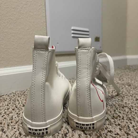 Minnie Mouse high top shoes size 9 - Picture 4 of 4